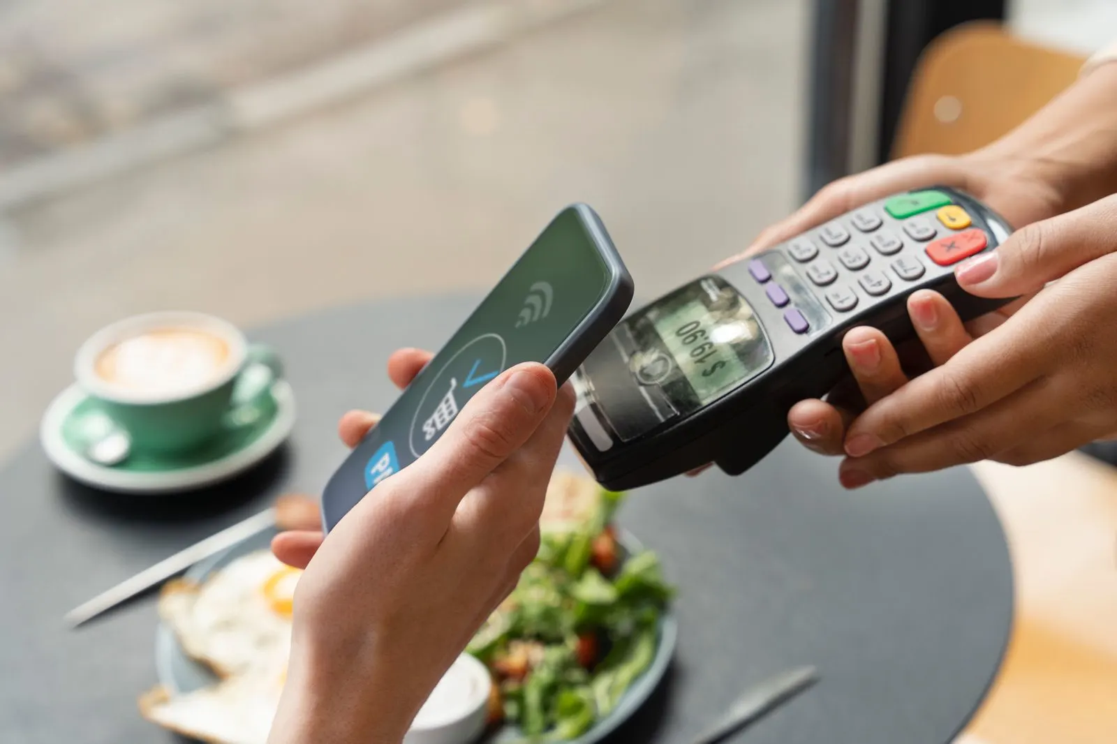 Cash vs Cashless Society, Kamu yang mana Sob?